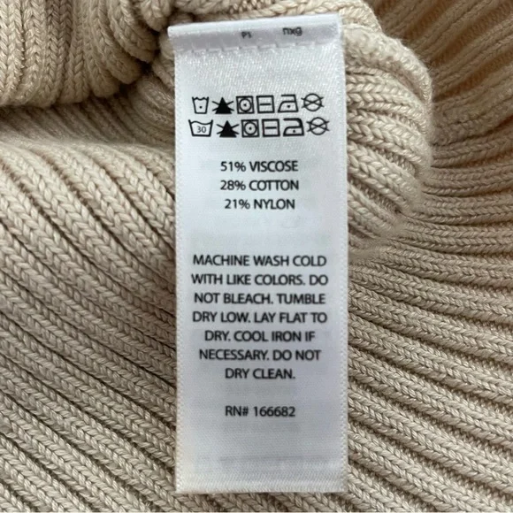 HOUSE OF HARLOW 1960 Tan Neutral Knit Crochet Cropped Tank Top Sz Medium - Picture 5 of 5